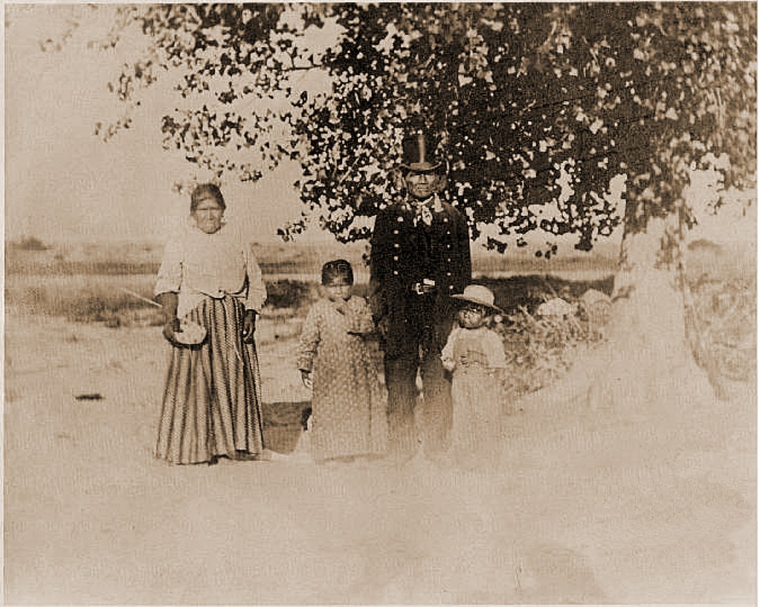 Fig Tree John, Wife & Grandchildren,